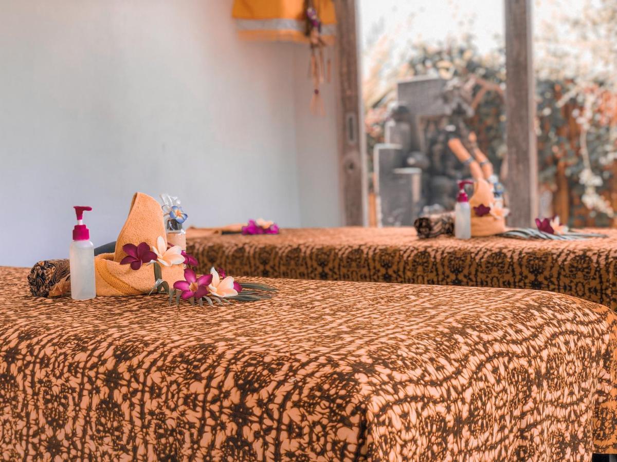 Auora Guest House Lembongan Dış mekan fotoğraf
