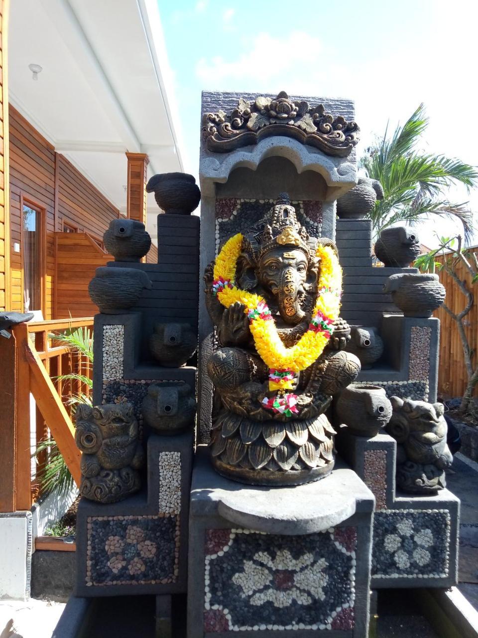 Auora Guest House Lembongan Dış mekan fotoğraf